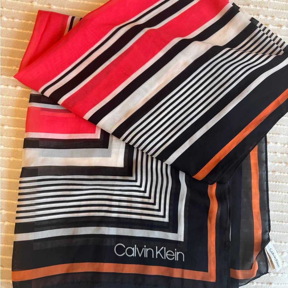 Calvin Klein Multicolor Geometric Scarf